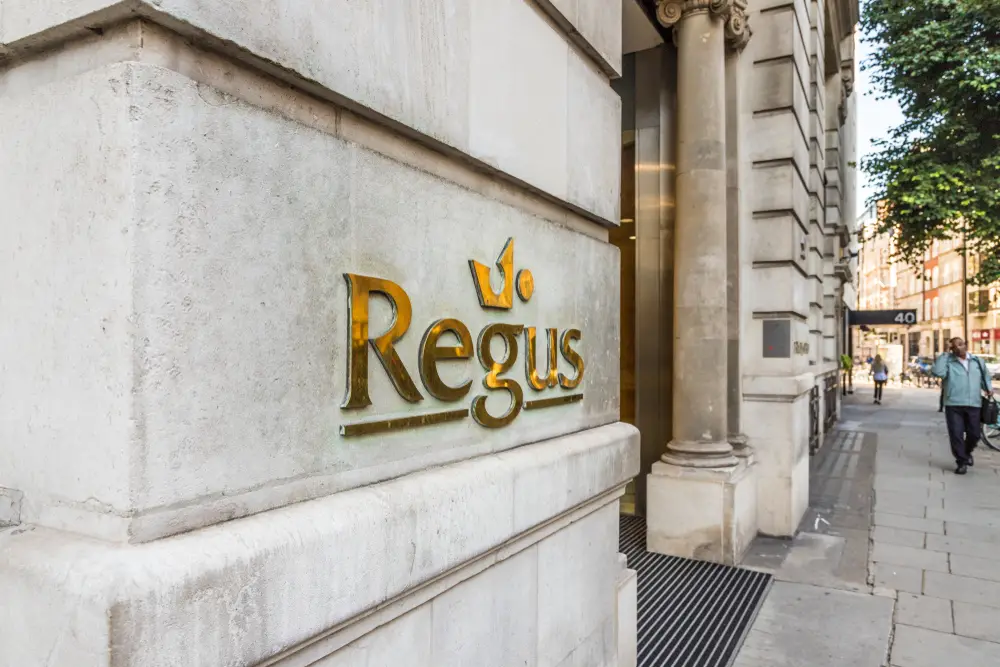 Regus sign